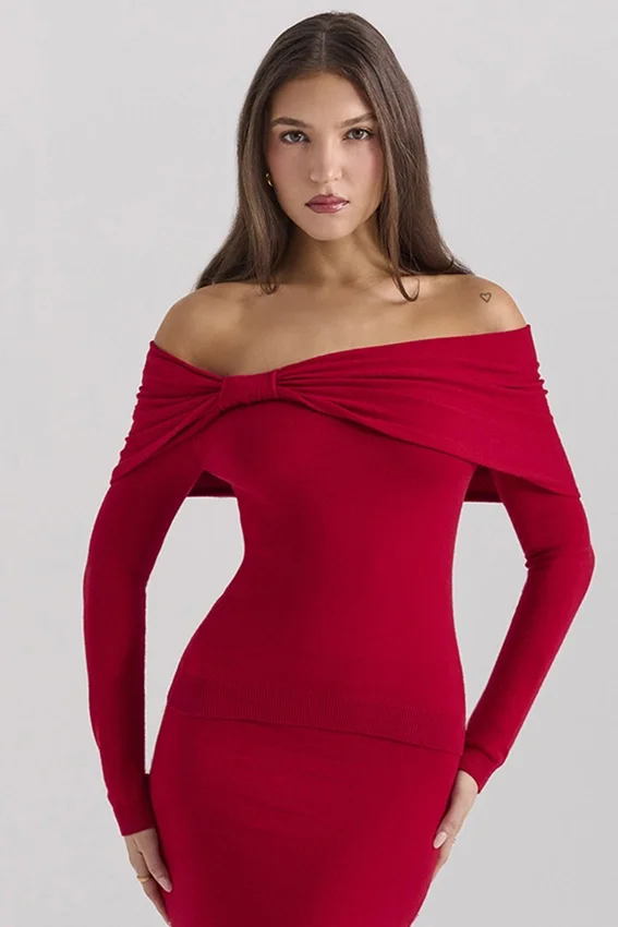 Amaryllis Holly Red Cashmere Blend Sweater Amaryllis Holly Red Cashmere Blend Sweater