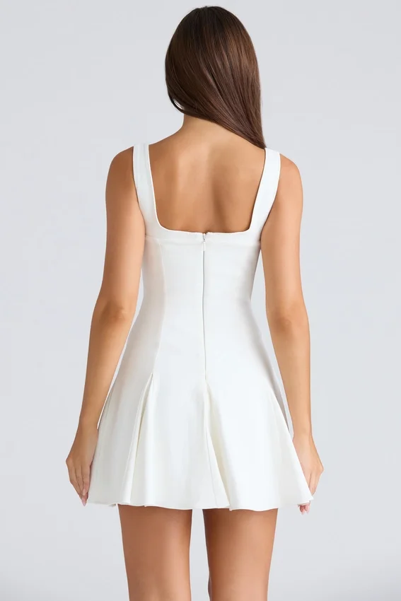 Amelie Vintage Ivory Stretch Crepe Mini Dress Amelie Vintage Ivory Stretch Crepe Mini Dress