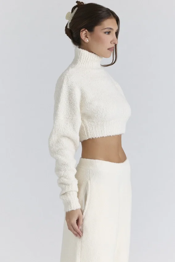 Cheyenne Ivory Cropped Chunky Boucle Wool Knit Sweater Cheyenne Ivory Cropped Chunky Boucle Wool Knit Sweater