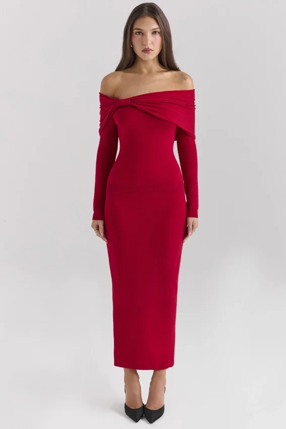 Amaryllis Holly Red Cashmere Blend Sweater Amaryllis Holly Red Cashmere Blend Sweater