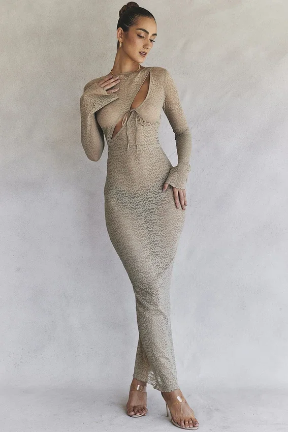 Giovanna Stone Floral Lace Maxi Dress Giovanna Stone Floral Lace Maxi Dress