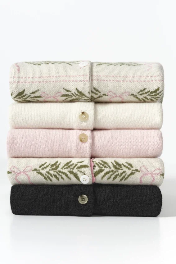 Mistle-Bow All Over Print Wool Cardigan Mistle-Bow All Over Print Wool Cardigan