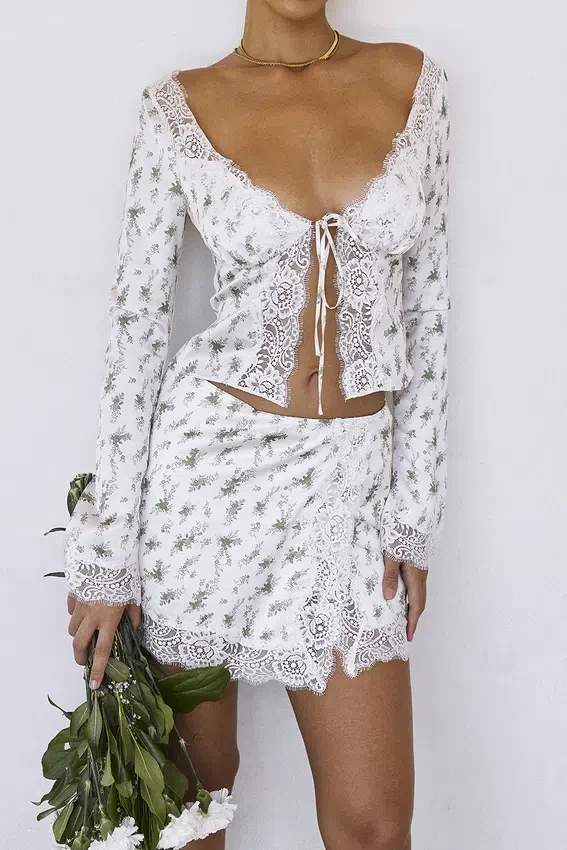 Noemie Garden Print Lace Trim Mini Skirt Noemie Garden Print Lace Trim Mini Skirt