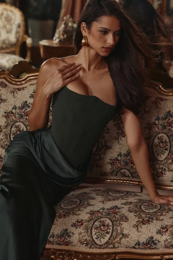 Persephone Emerald Green Crepe Strapless Corset Maxi Dress Persephone Emerald Green Crepe Strapless Corset Maxi Dress