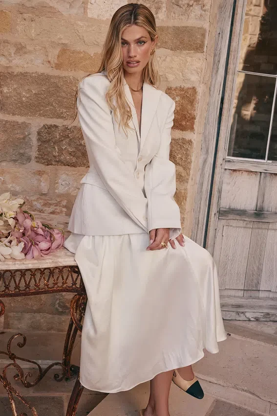 Sariah Ivory Contour Tailored Blazer Sariah Ivory Contour Tailored Blazer