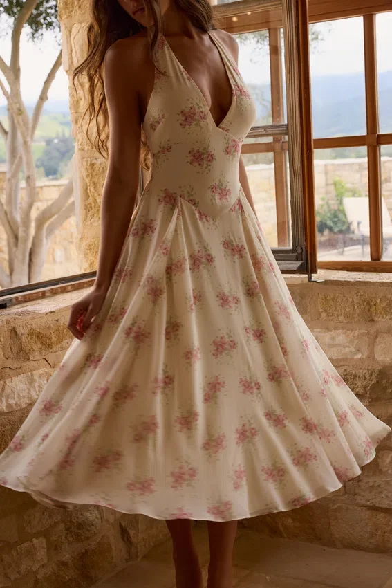 Solada Ivory Vintage Rose Print Georgette Midi Halter Dress Solada Ivory Vintage Rose Print Georgette Midi Halter Dress